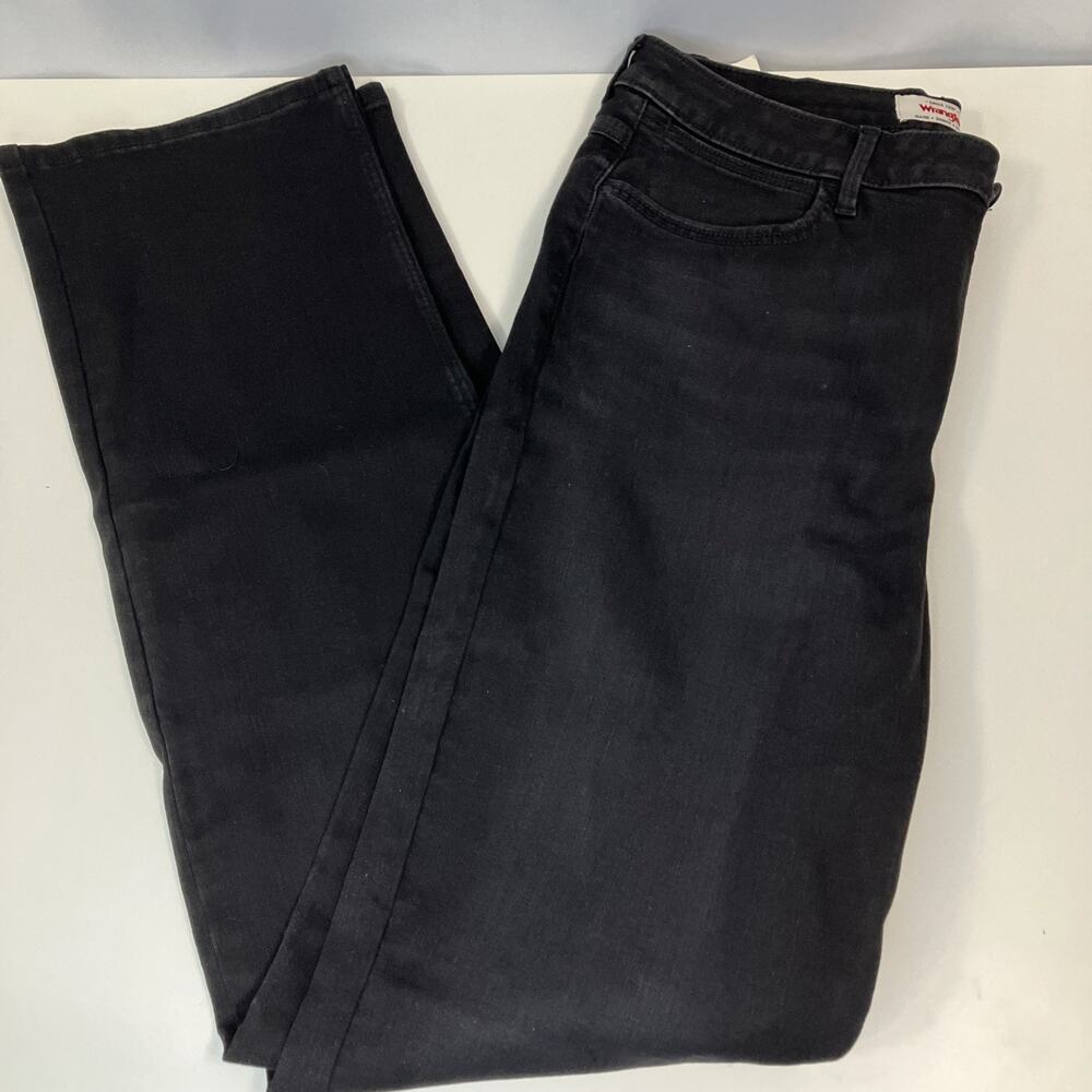 Wrangler Women's High Rise True Straight Fit Jean Size 14 (32x34) Tall Black